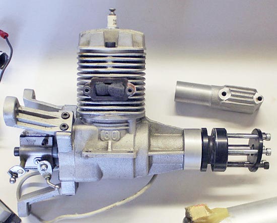 Moki 30 petrol engine